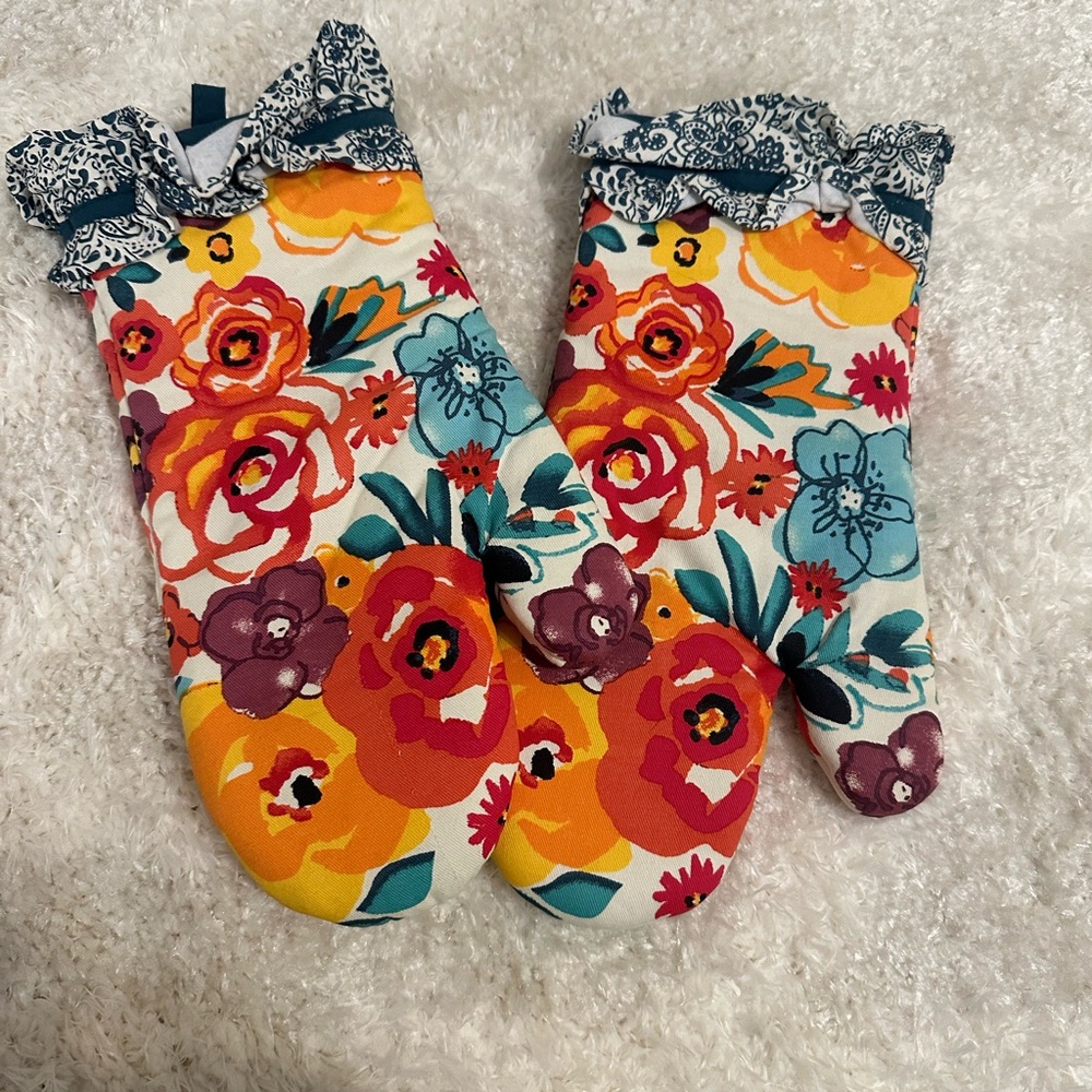 The pioneer woman oven mitts